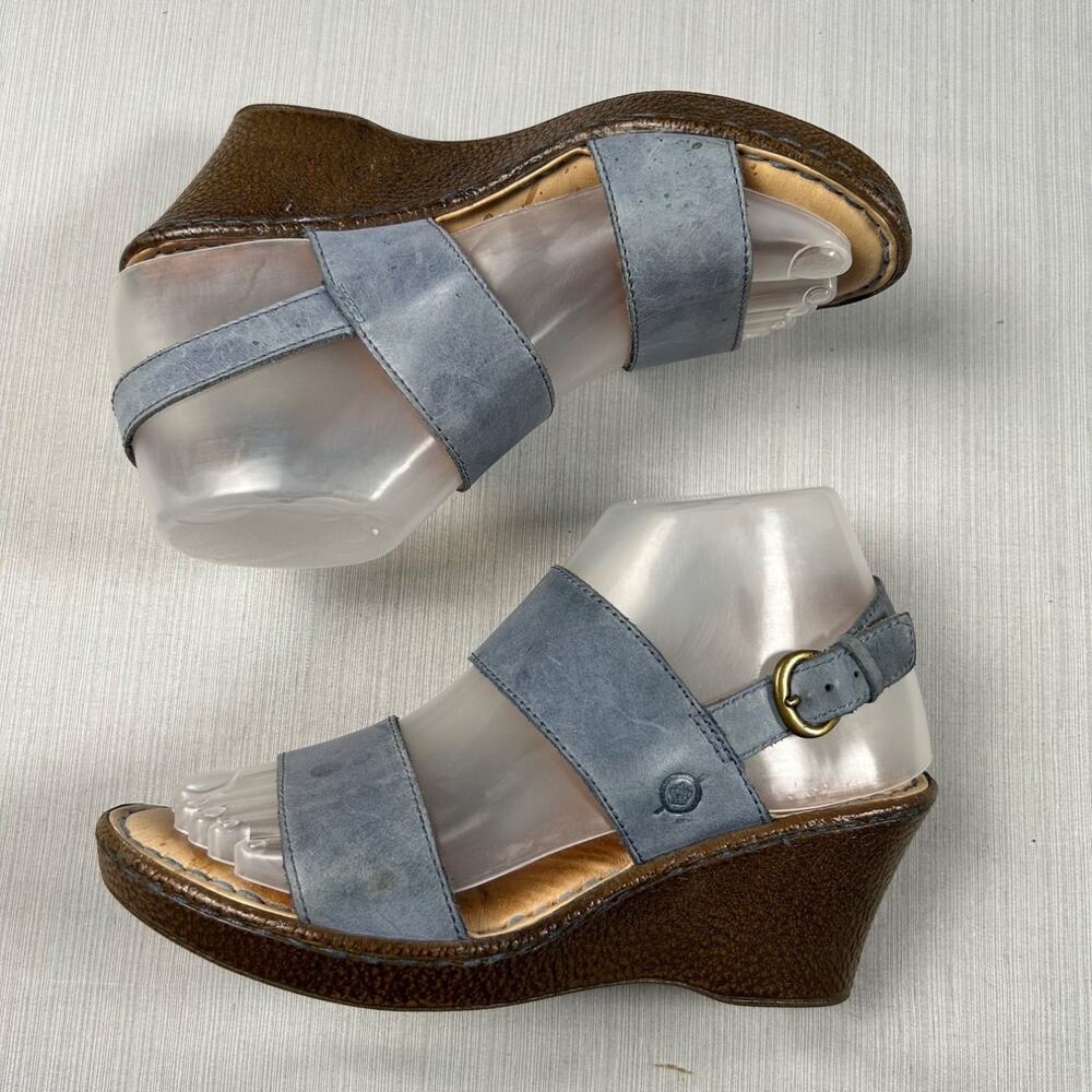 Born D91504 Womens Size 7 Blue Leather Wedge Sandals